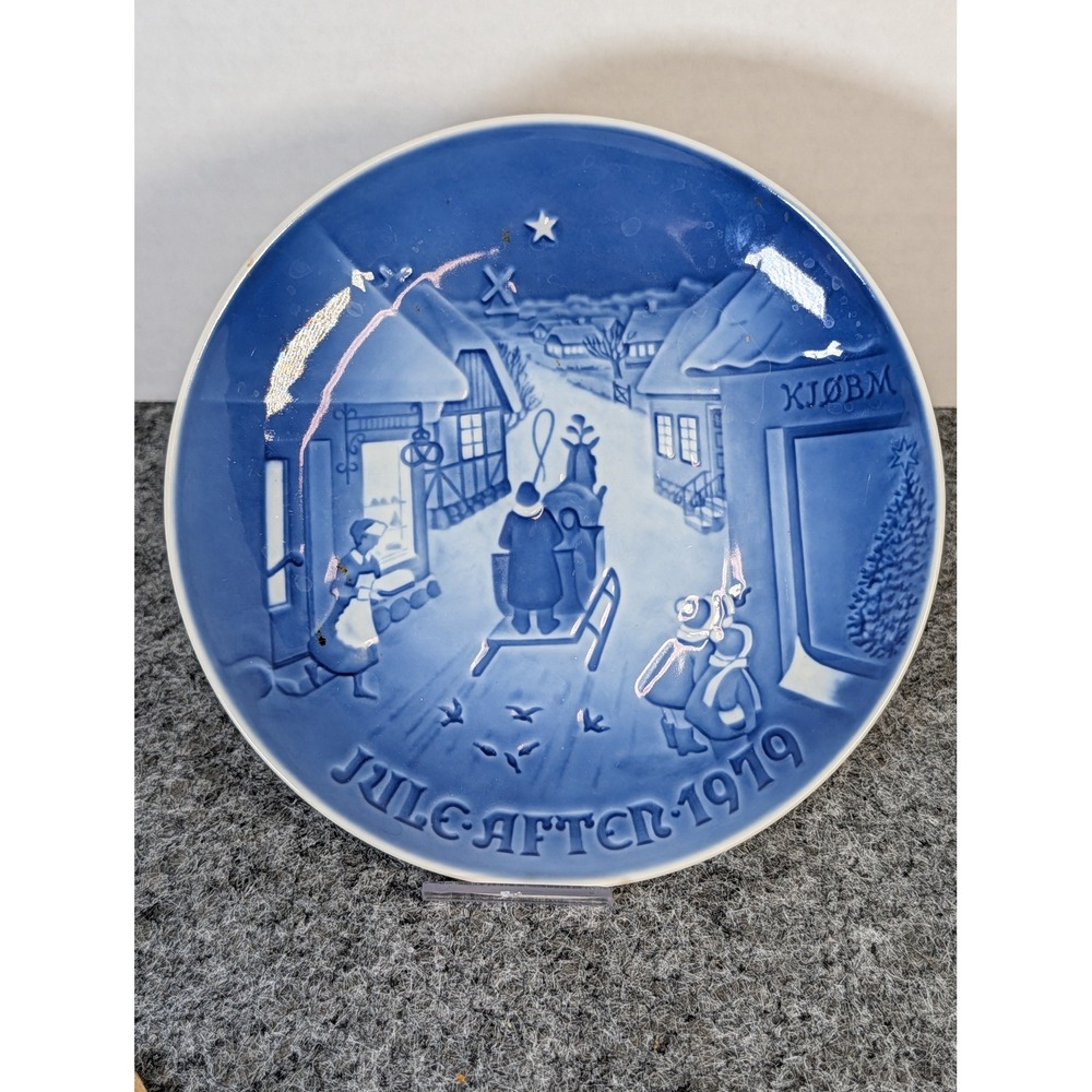 Bing & Grondahl 1979 Christmas Plate White Christmas Hvid Jul Blue Porcelain 7in